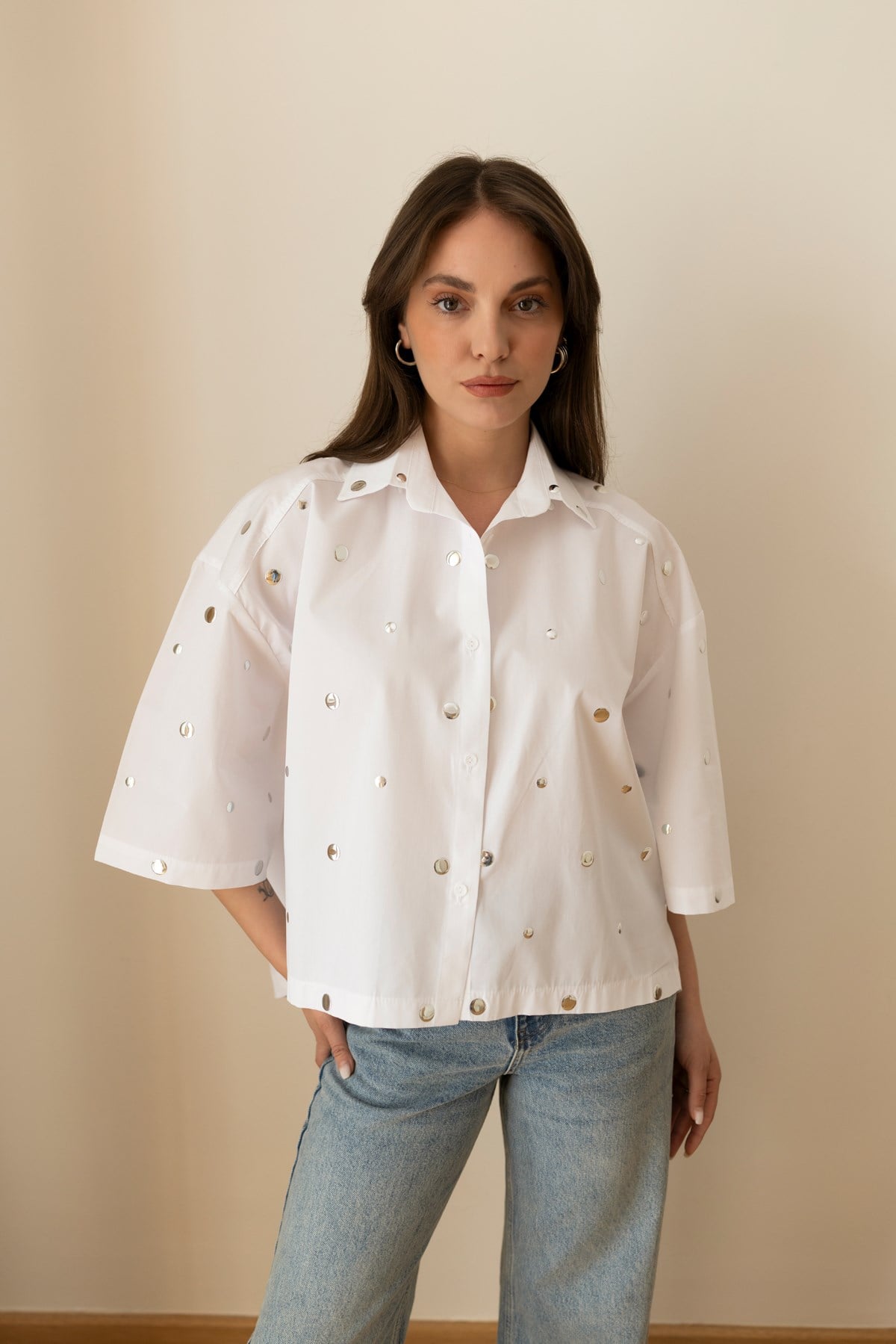 Beyaz Oversize Drop Detaylı Gömlek