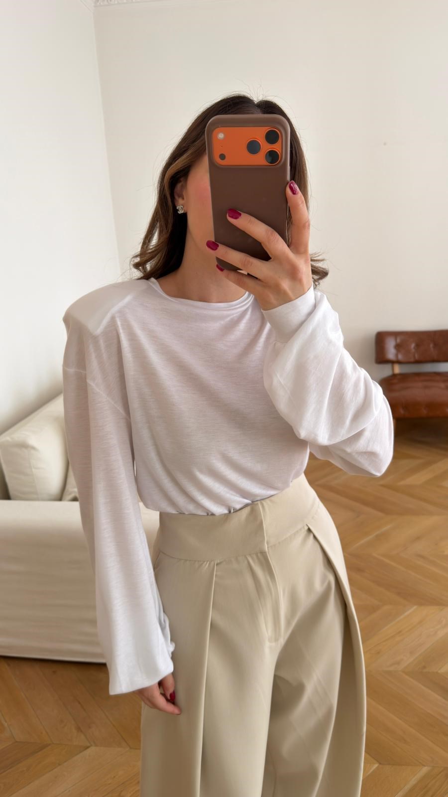 Beyaz Vatkalı Oversize Uzun Kol Bluz