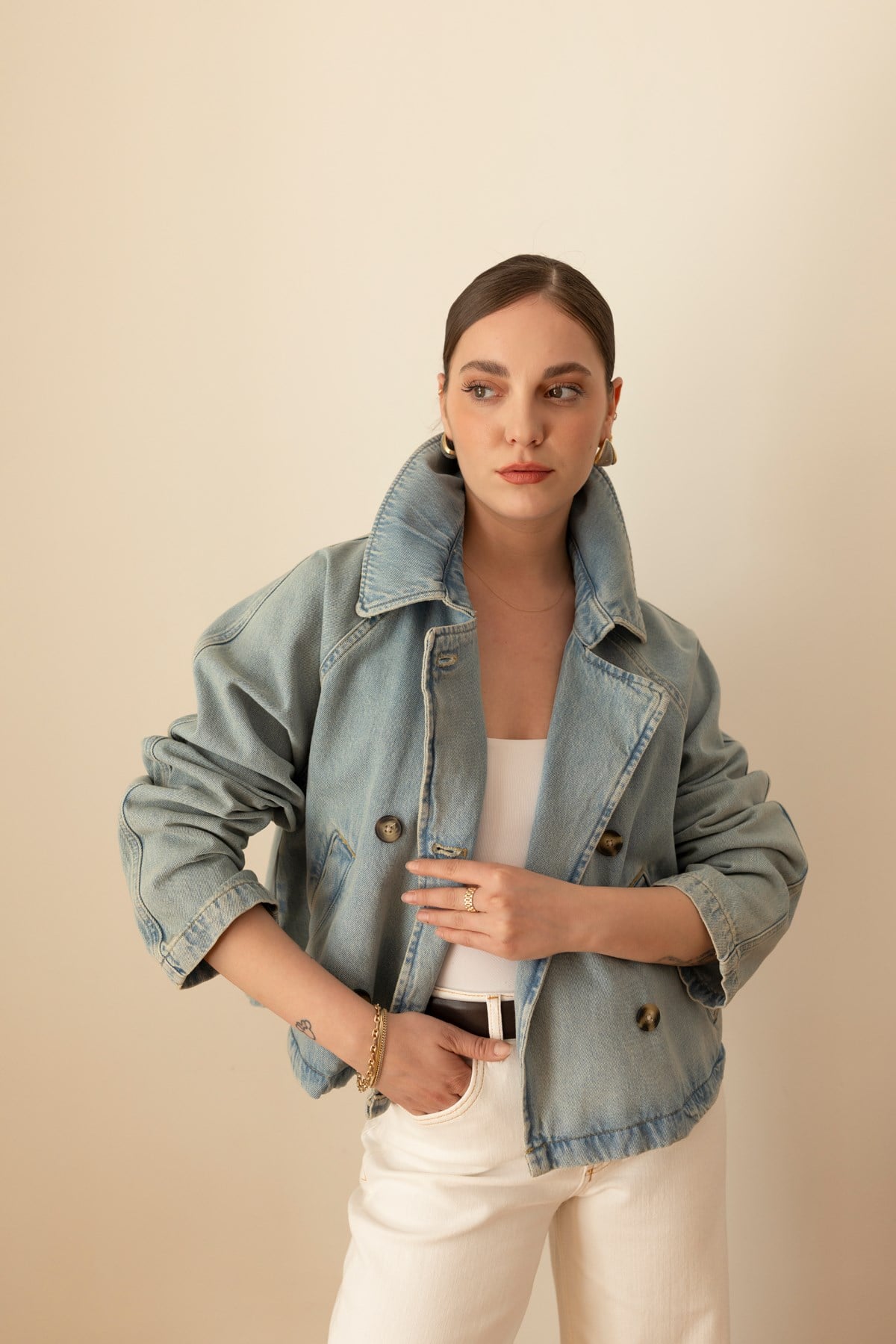Buz Mavi Kemik Düğmeli Crop Denim Ceket