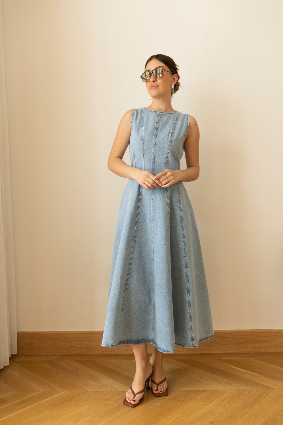 Buz Mavi Sıfır Kol Dikiş Detaylı Volanlı Denim Elbise