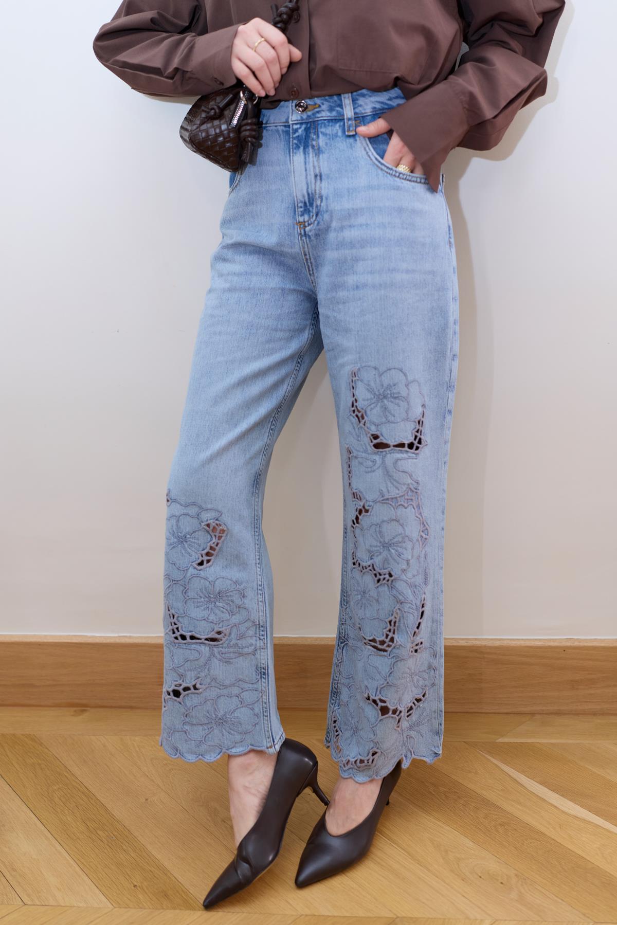 Buz Mavi Yüksek Bel Floral Dantel Detaylı Jean Pantolon