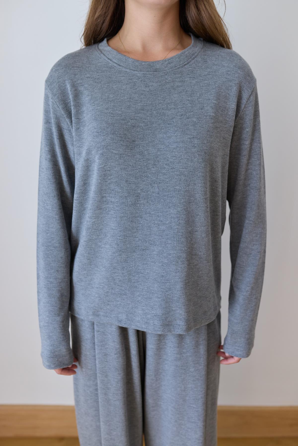 Gri Uzun Kol Mevsimlik  Basic Sweat