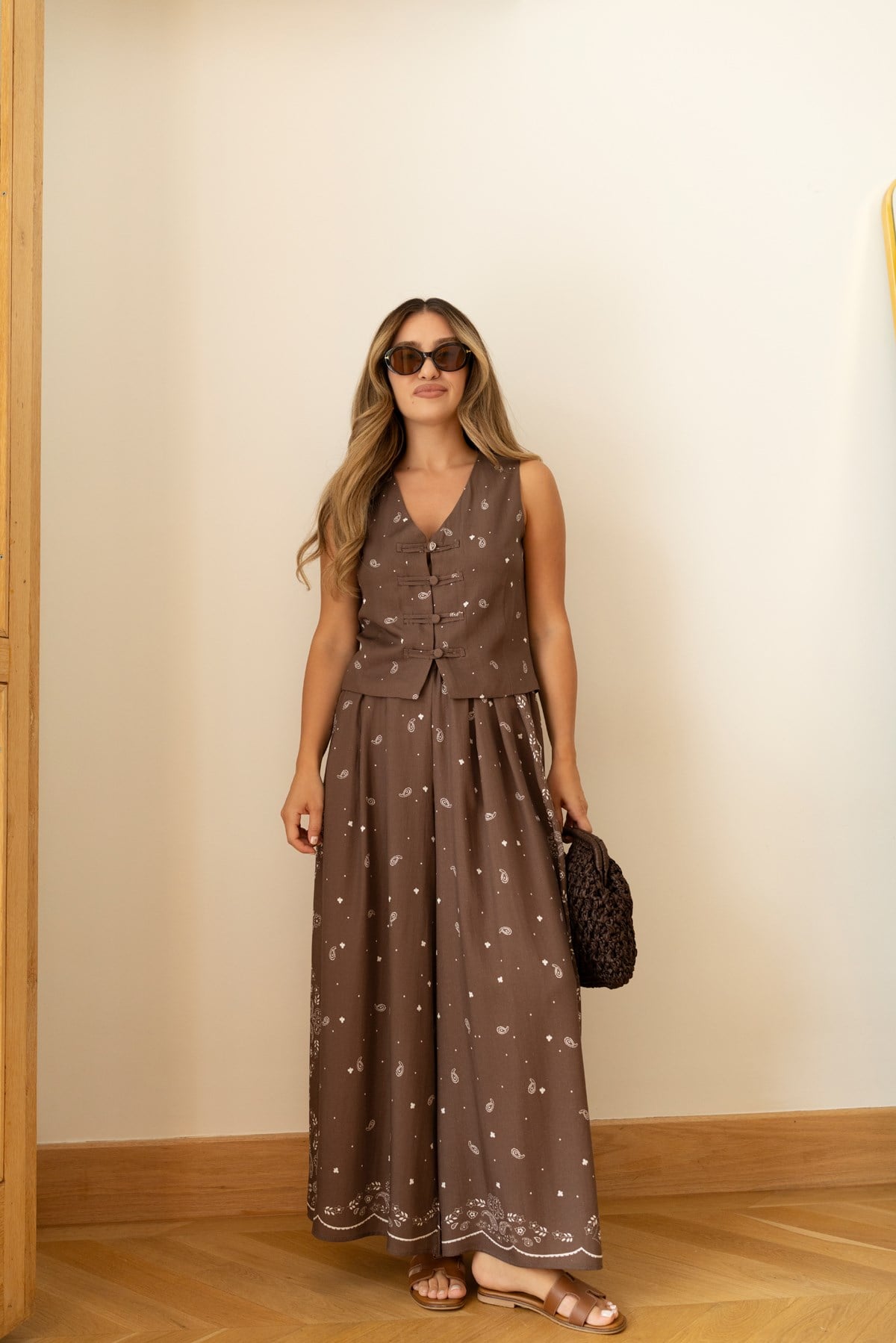 Kahve Batik Desen Yelek Pantolon Takım