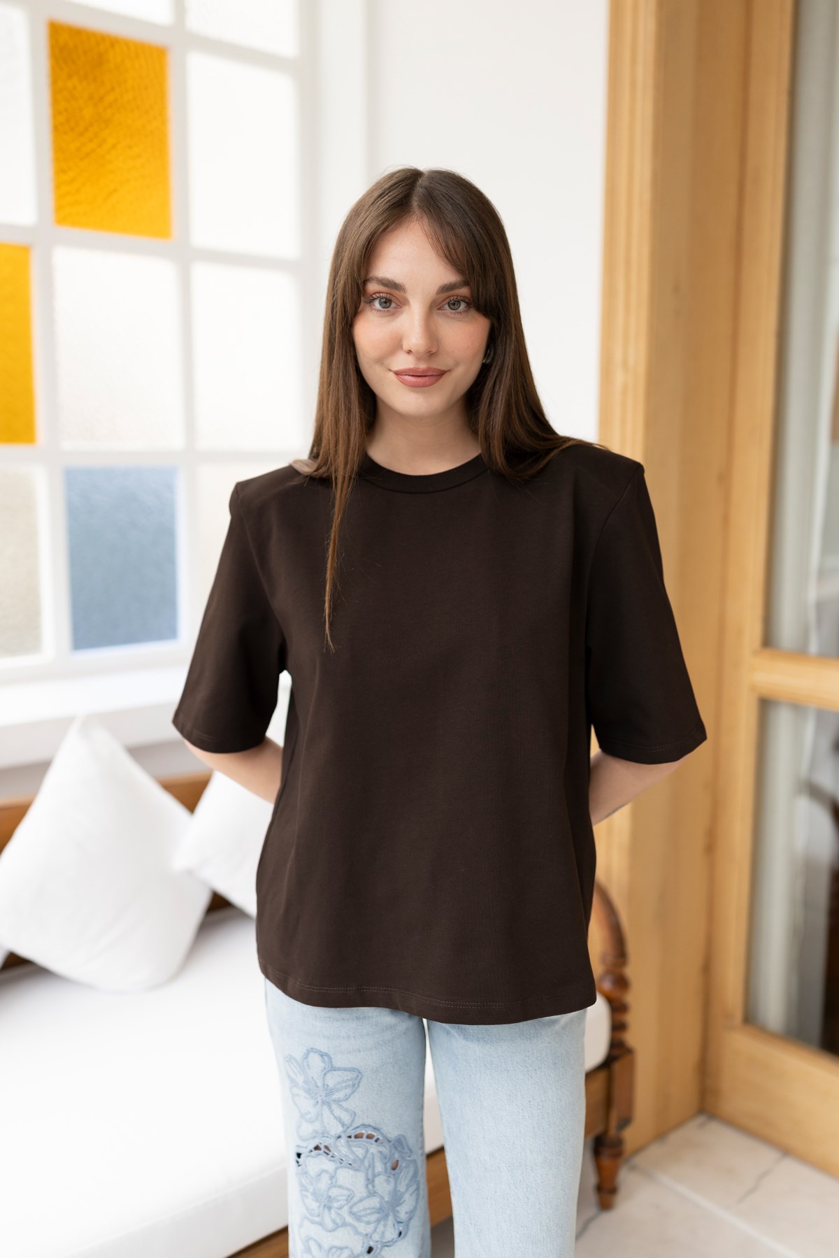 Kahve Bisiklet Yaka Vatkalı T-Shirt