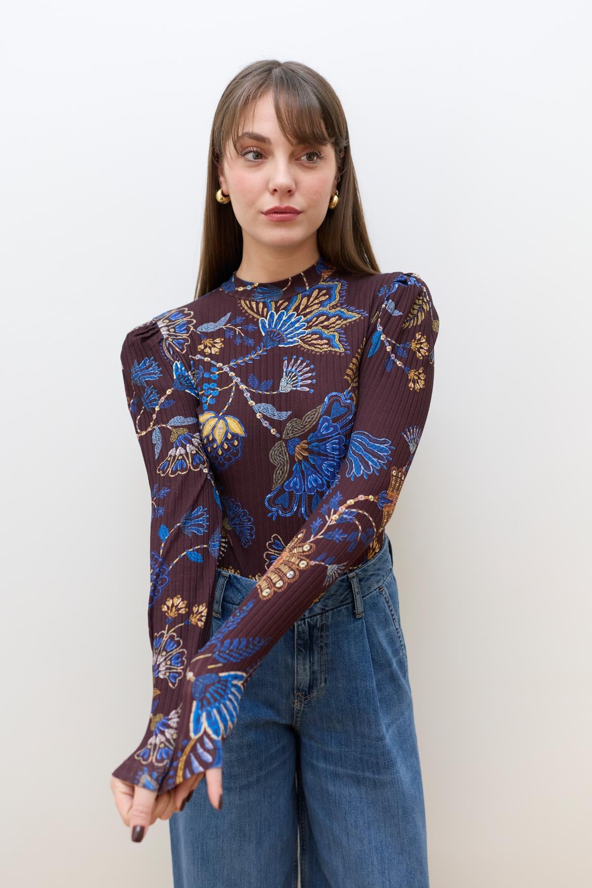 Kahve Dik Yaka Desenli Bodysuit Bluz