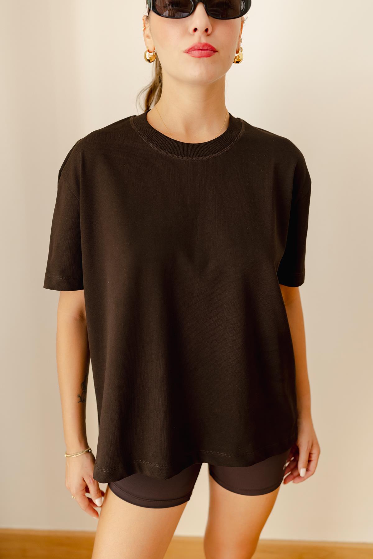 Kahve Koton Kumaş Bisiklet Yaka Basic T-Shirt