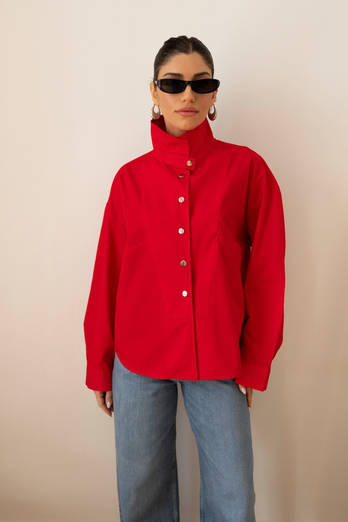Kırmızı Dik Yaka Çıtçıt Düğmeli Oversize Gömlek