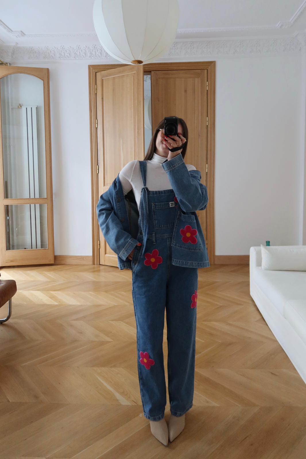 Klasik Jean Rengi Çiçek Nakışlı Denim Tulum