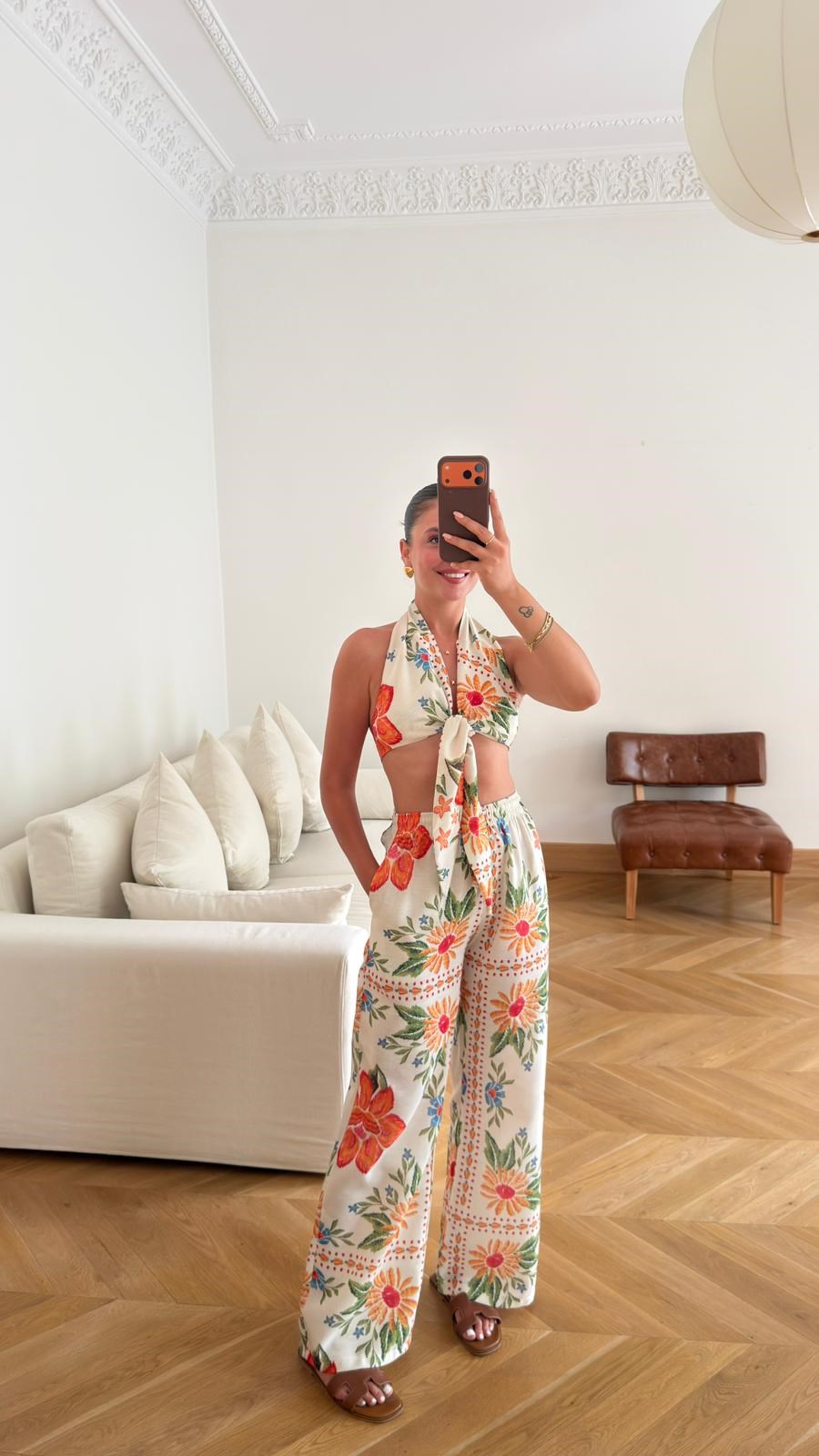 Krem Çiçek Desenli Crop Pantolon Takım