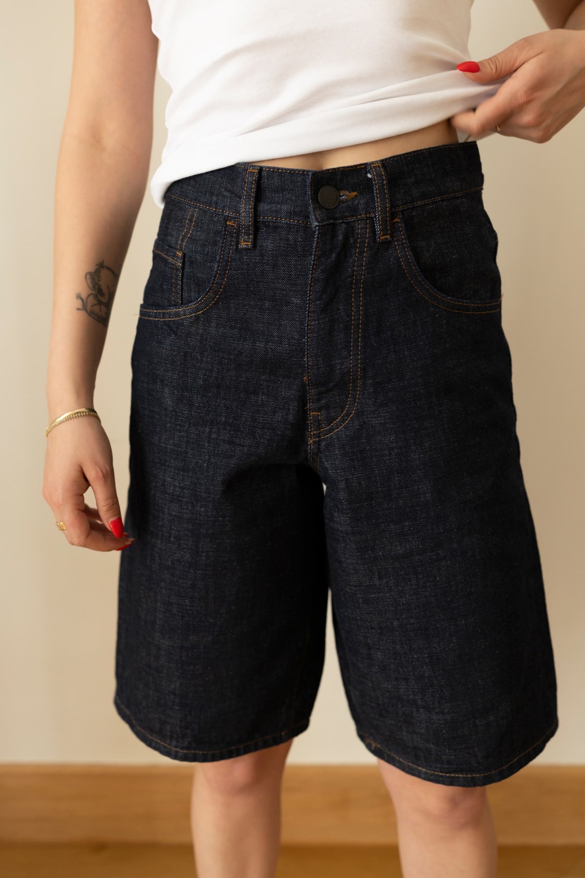 Lacivert Yüksek Bel Dikiş Detaylı Şehir Bor Denim Şort