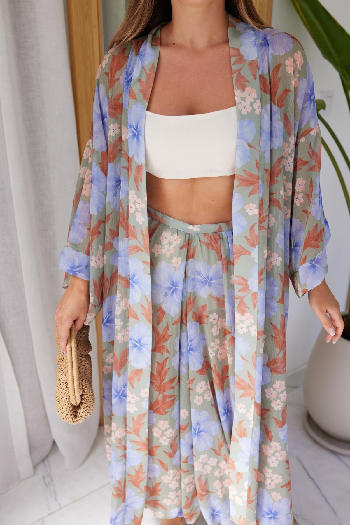 Mavi Çiçek Desenli Kuşaklı Kimono