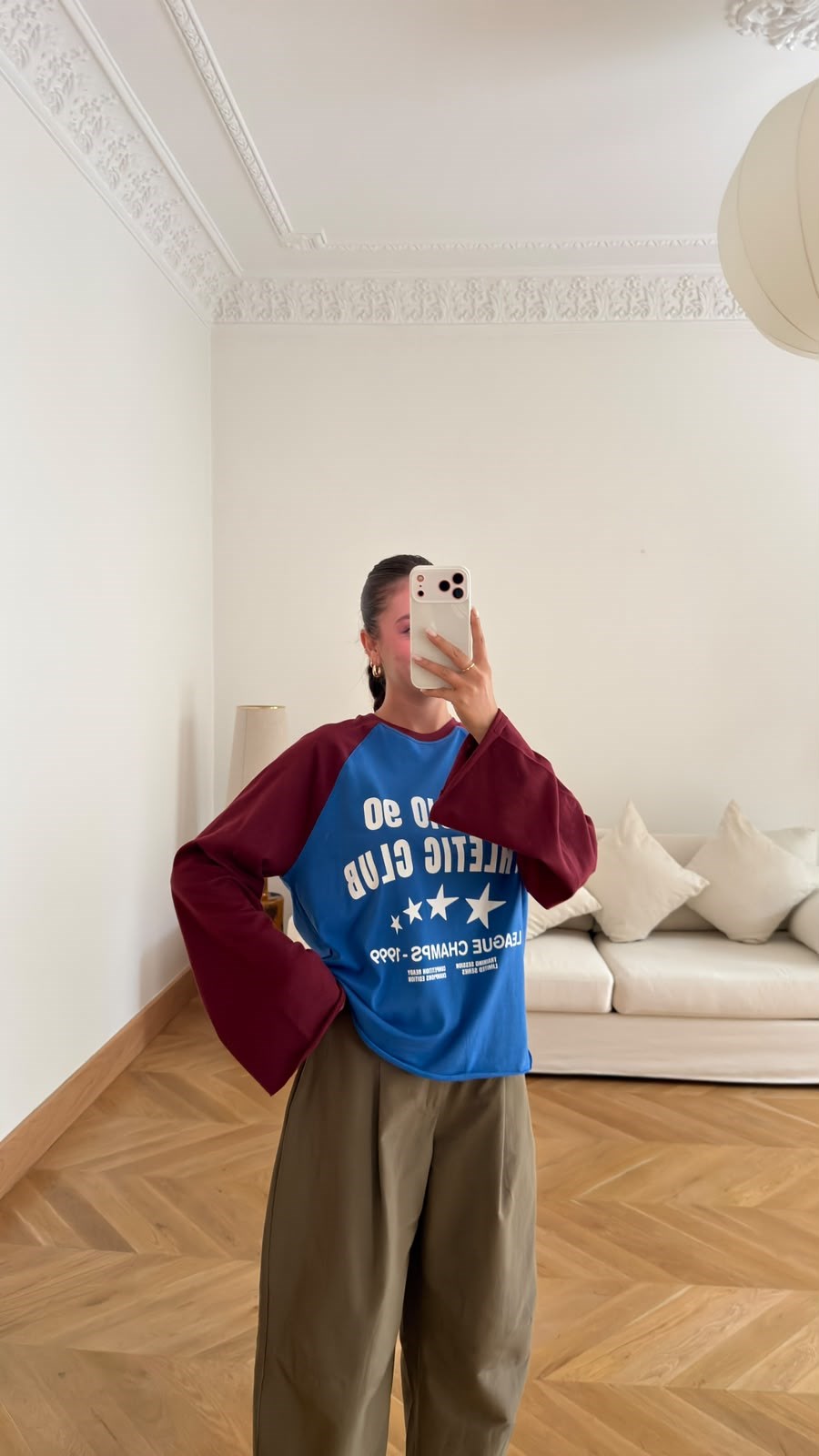 Mavi Renk Geçişli Yazı Ve Yıldız Baskılı SweatShirt