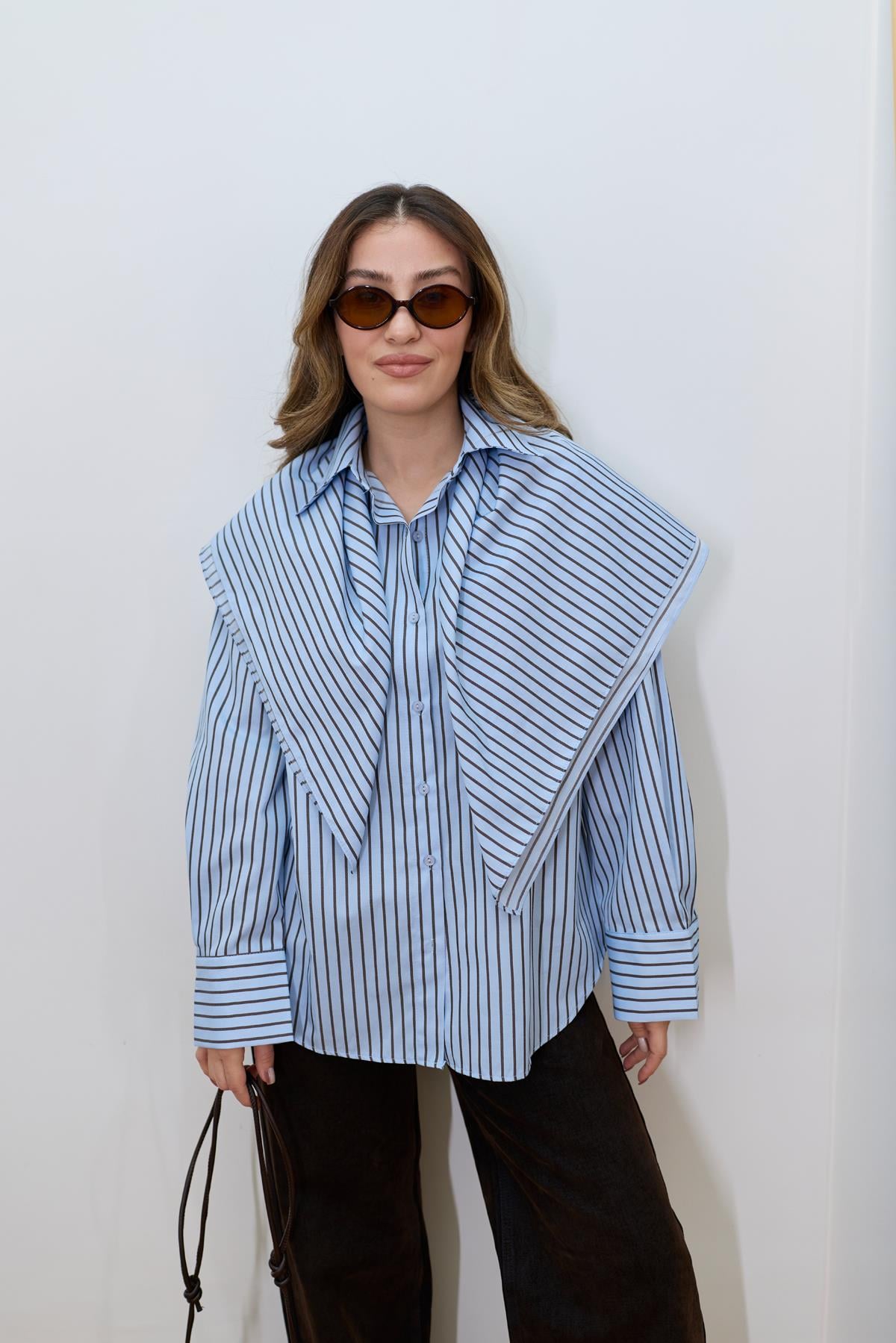 Mavi Şal Detaylı Çizgili Oversize Gömlek