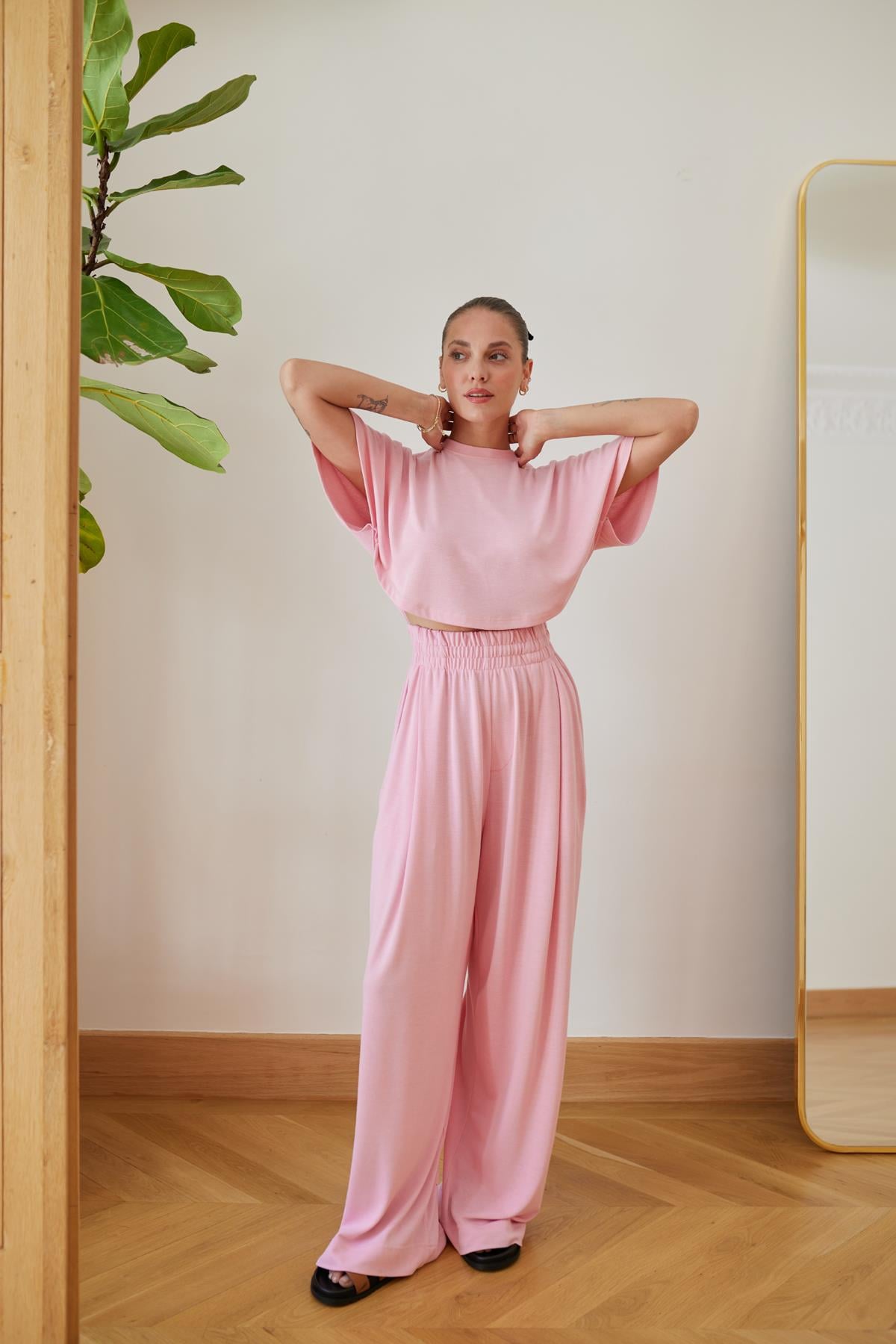 Pembe Beli Lastikli Bol Paça Mevsimlik Eşofman Pantolon