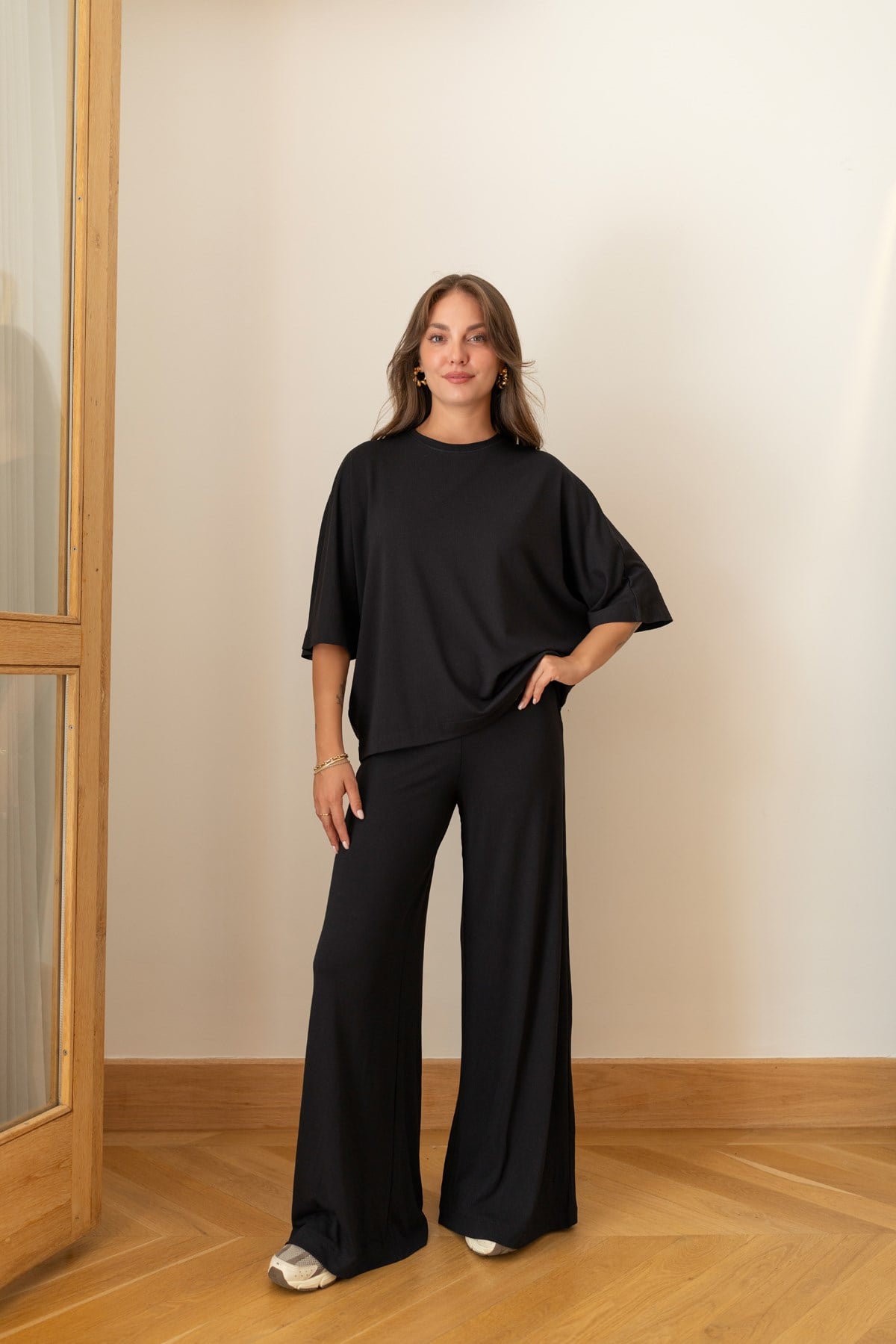 Siyah Yarasa Kol T-Shirt Pantolon Takım