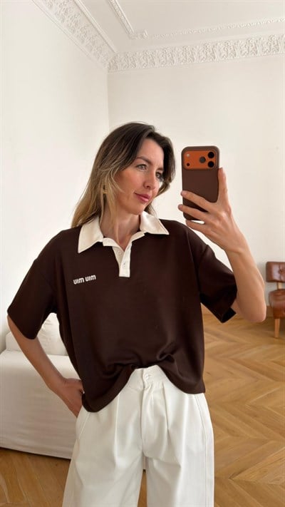 Kahve-Ekru Polo Yaka Yazı Nakışlı Oversize T-Shirt