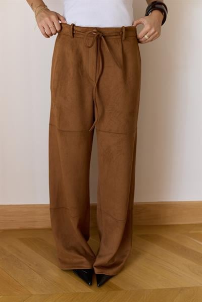 Taba Beli Lastikli Ve Kuşaklı Süet Pantolon