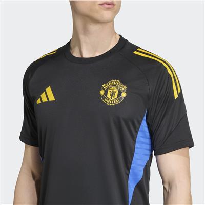 Manchester United 25/26 Avrupa Antrenman Forması