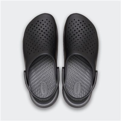 InMotion Clog