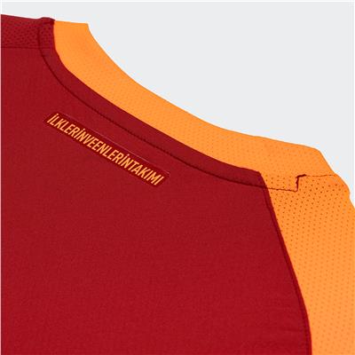 Galatasaray 2025/2026 İç Saha Parçalı Forması