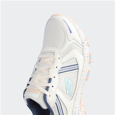 Hillcrest - Vast Adventure