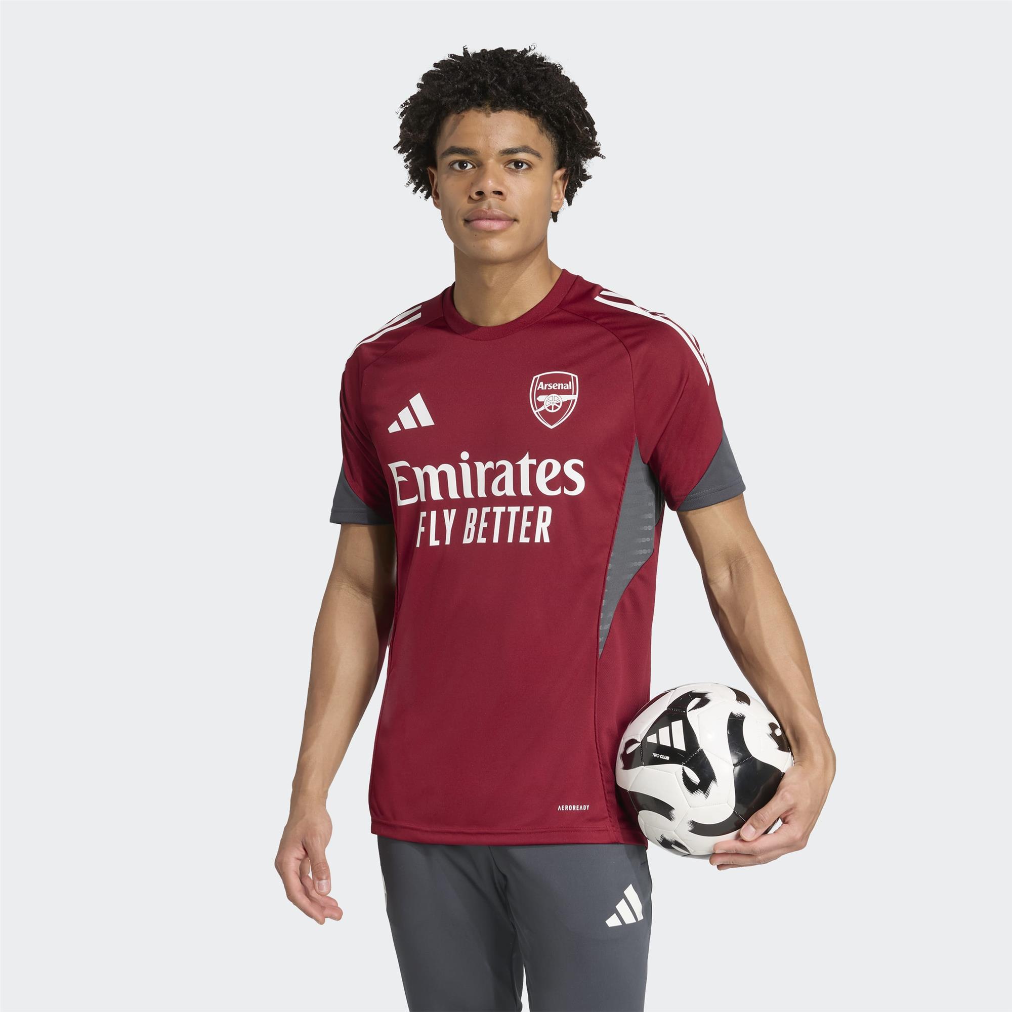 Arsenal İç Saha Forması