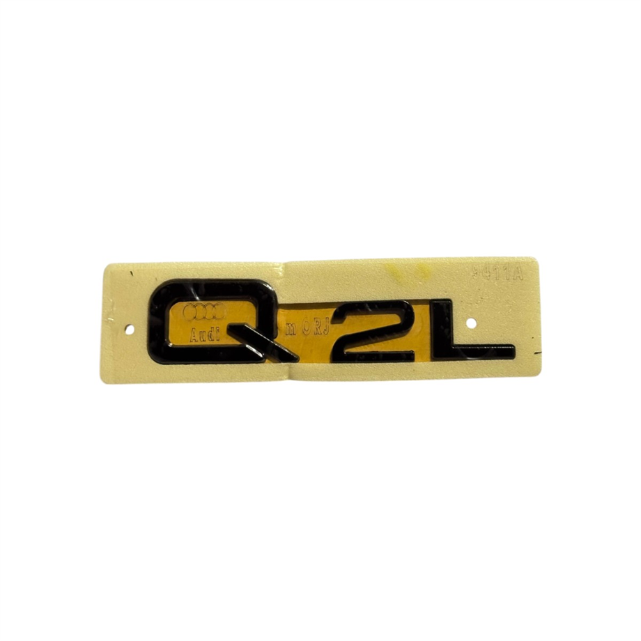 Audi Q2L Yazı Siyah 36mm-165mm Yapıştırma