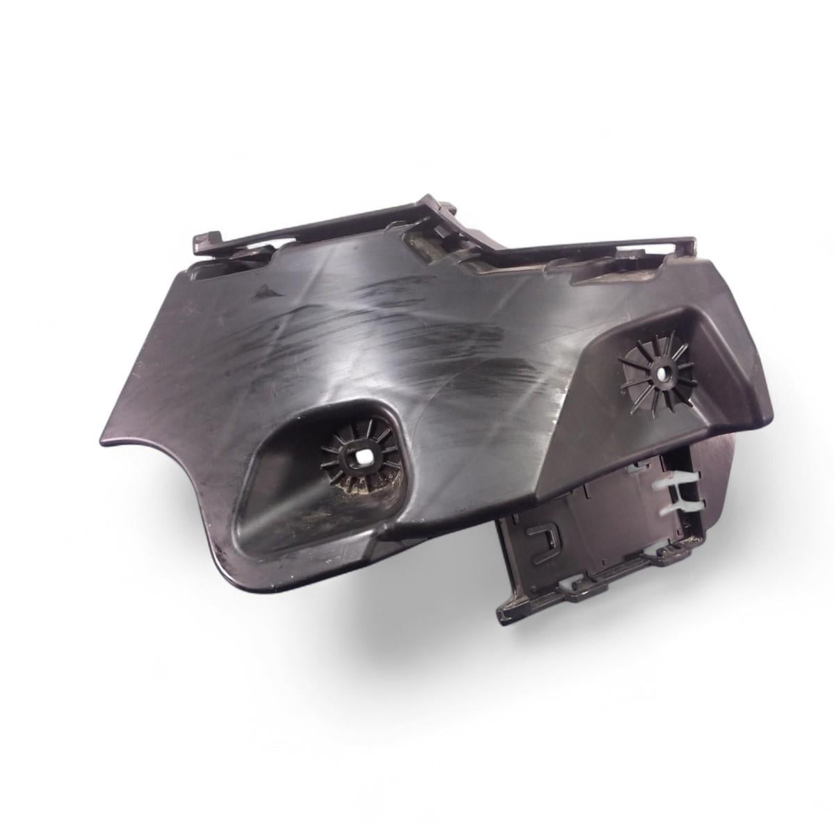 Skoda Octavia Arka Tampon Braketi Sağ 2021-2024 5E6807378