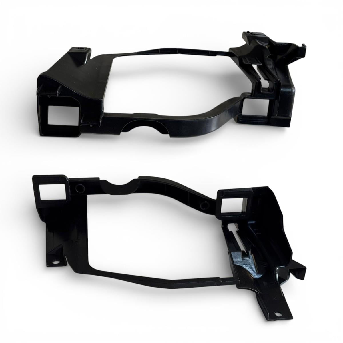 Bmw E60+LCI Far Yuvası Braketi Sol Alt 2003-2009 63126936089