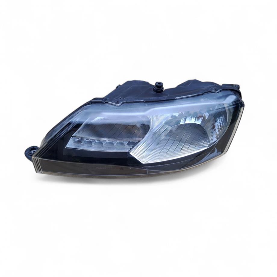 Skoda Rapid Sol Ön Far Gündüz Led 10Pin 2013-2020 5JB941017B