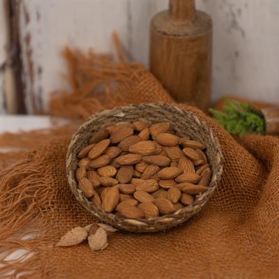 TAZE ÇİĞ BADEM İÇİ