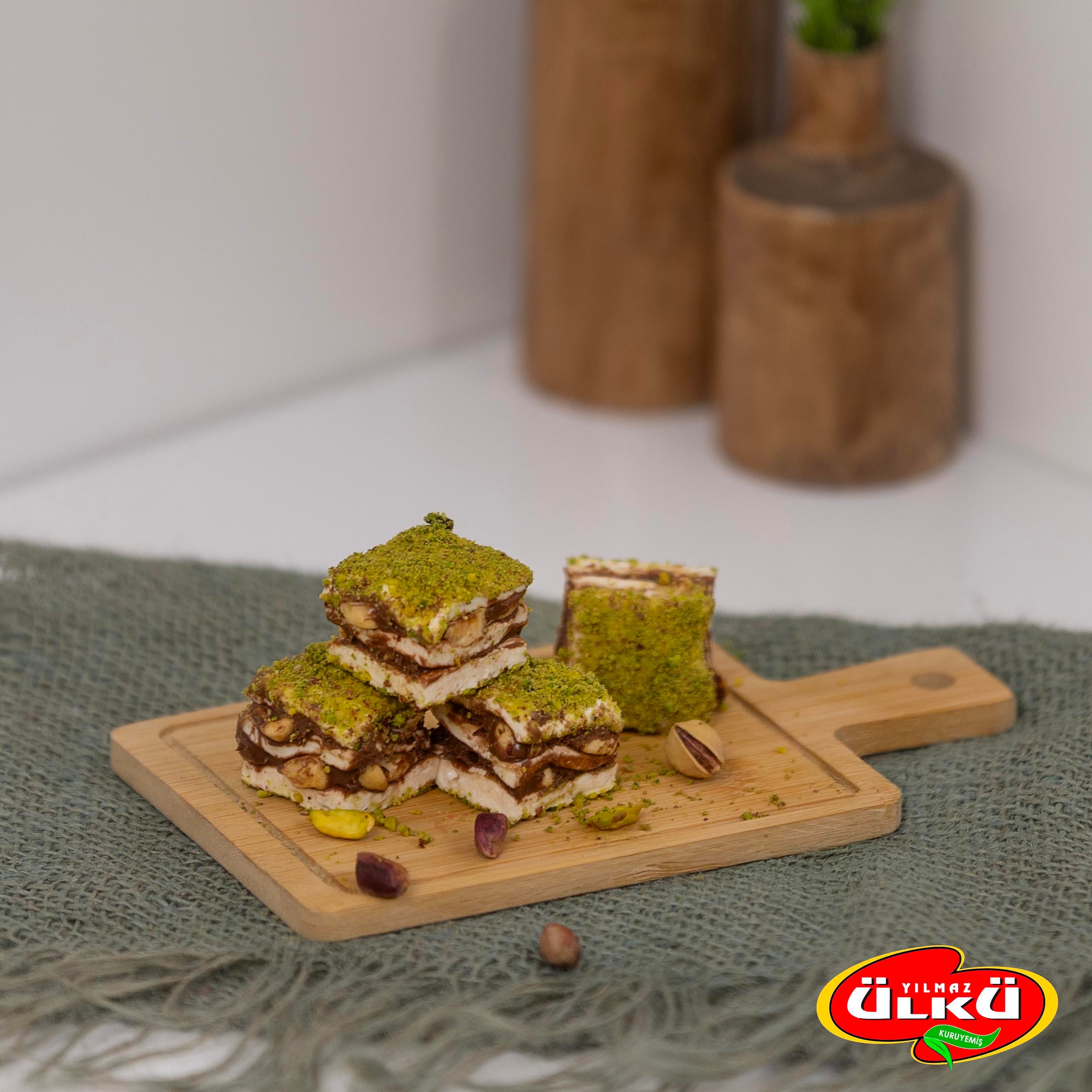 Antep Fıstıklı Baklava Lokum