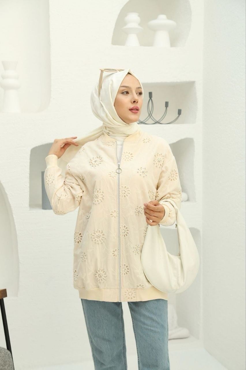 Kadın Taş Işlemeli Brode Hırka Ekru