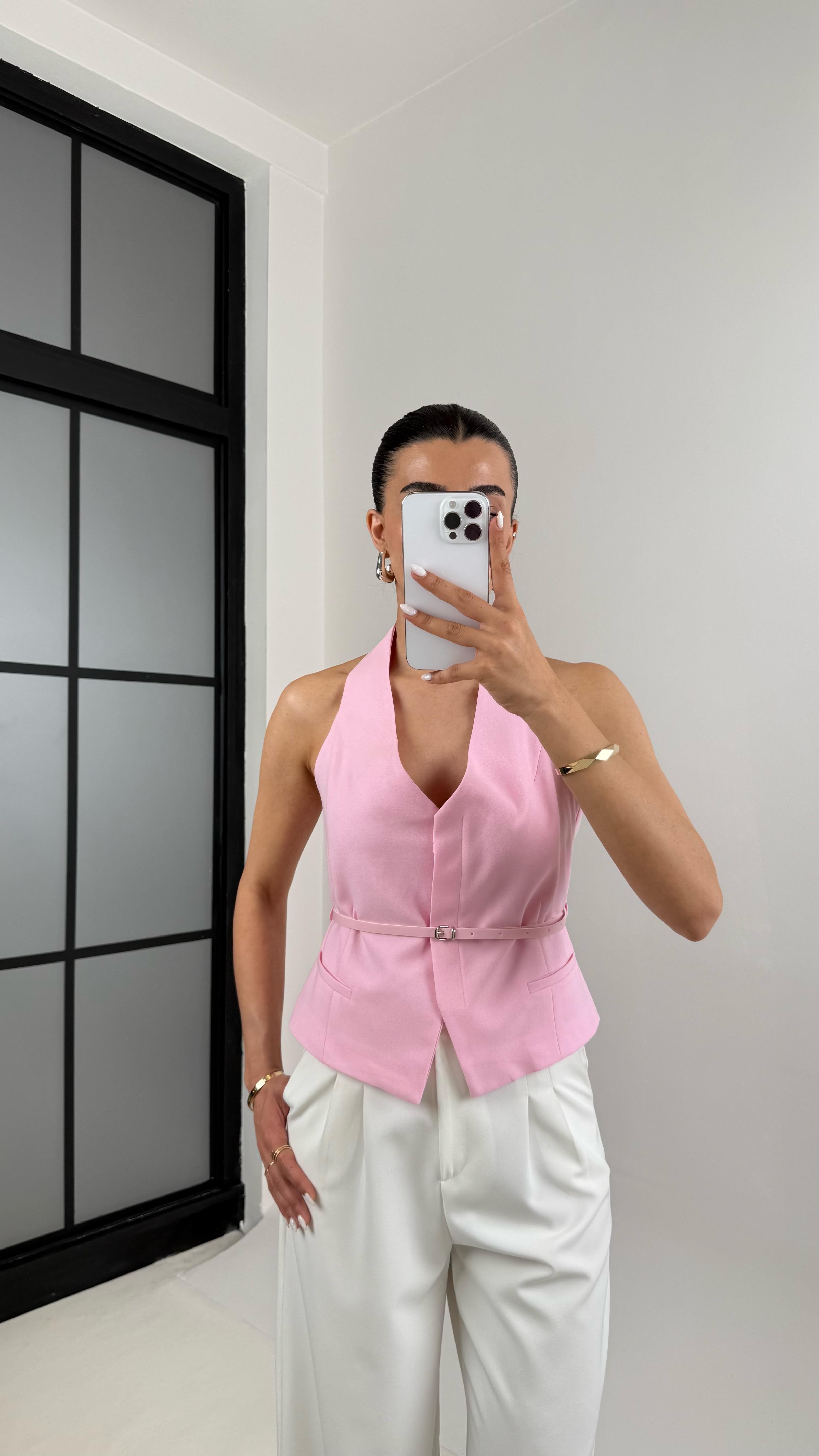 Pembe Önü Düğmeli Kemerli Tasarım Yelek