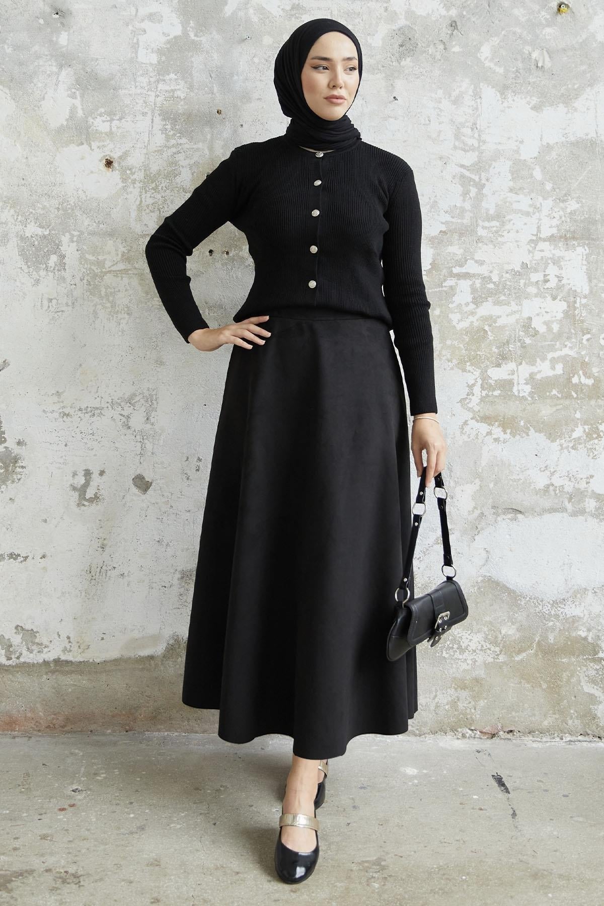 SİYAH VOLANLI SÜET ETEK