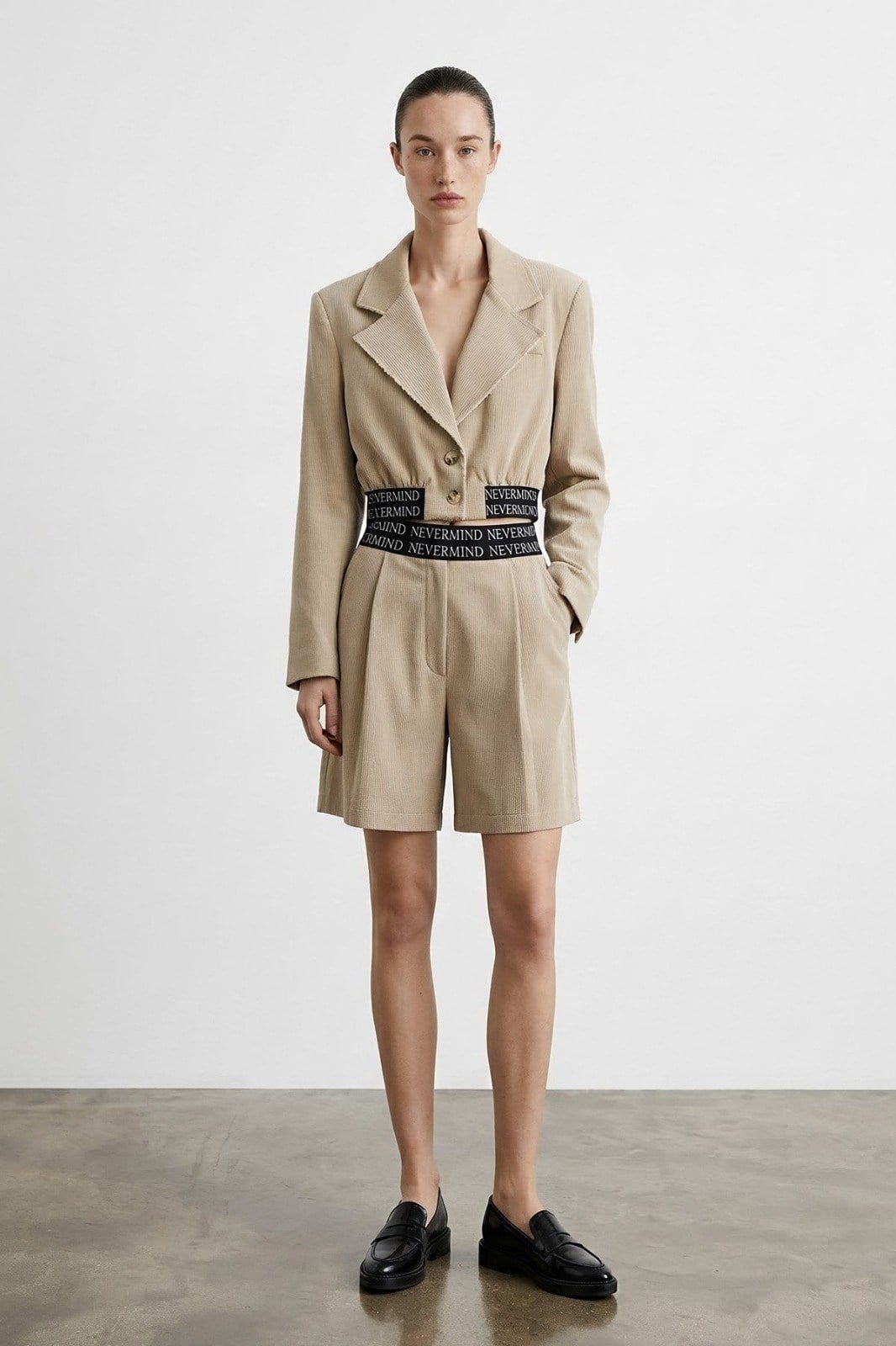 Lastik Detaylı Crop Blazer Kadın Ceket