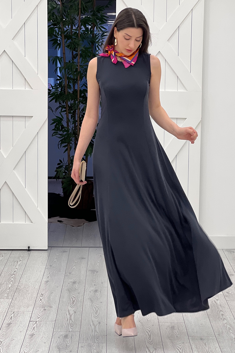 Antrasit Sıfır Kol Modal Elbise 