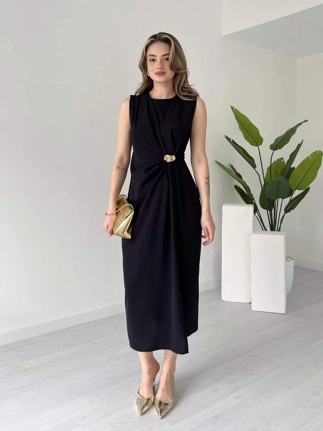 Broş Detaylı EDİTTA Elbise