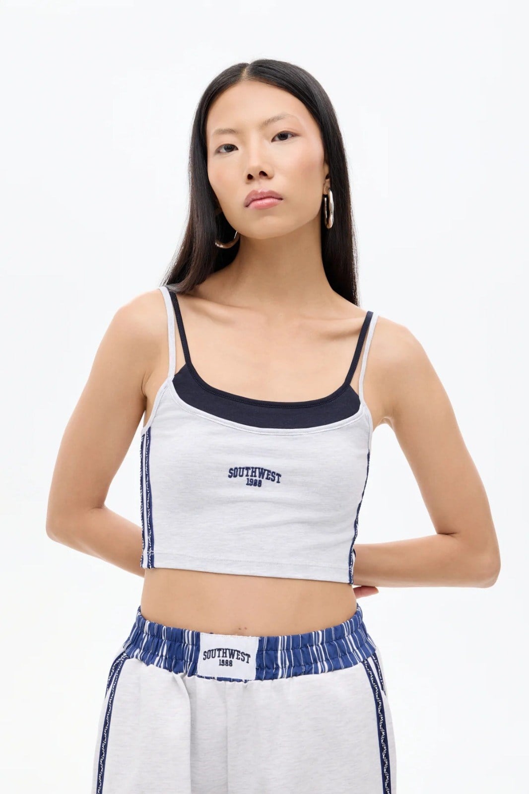 Çift Kat Görünümlü Yazı Nakışlı Crop Atlet Grimelanj