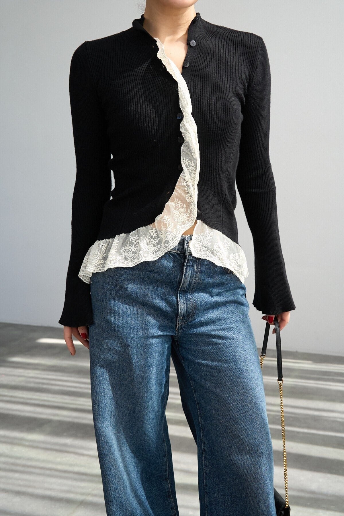 Siyah Dantelli Triko Hırka