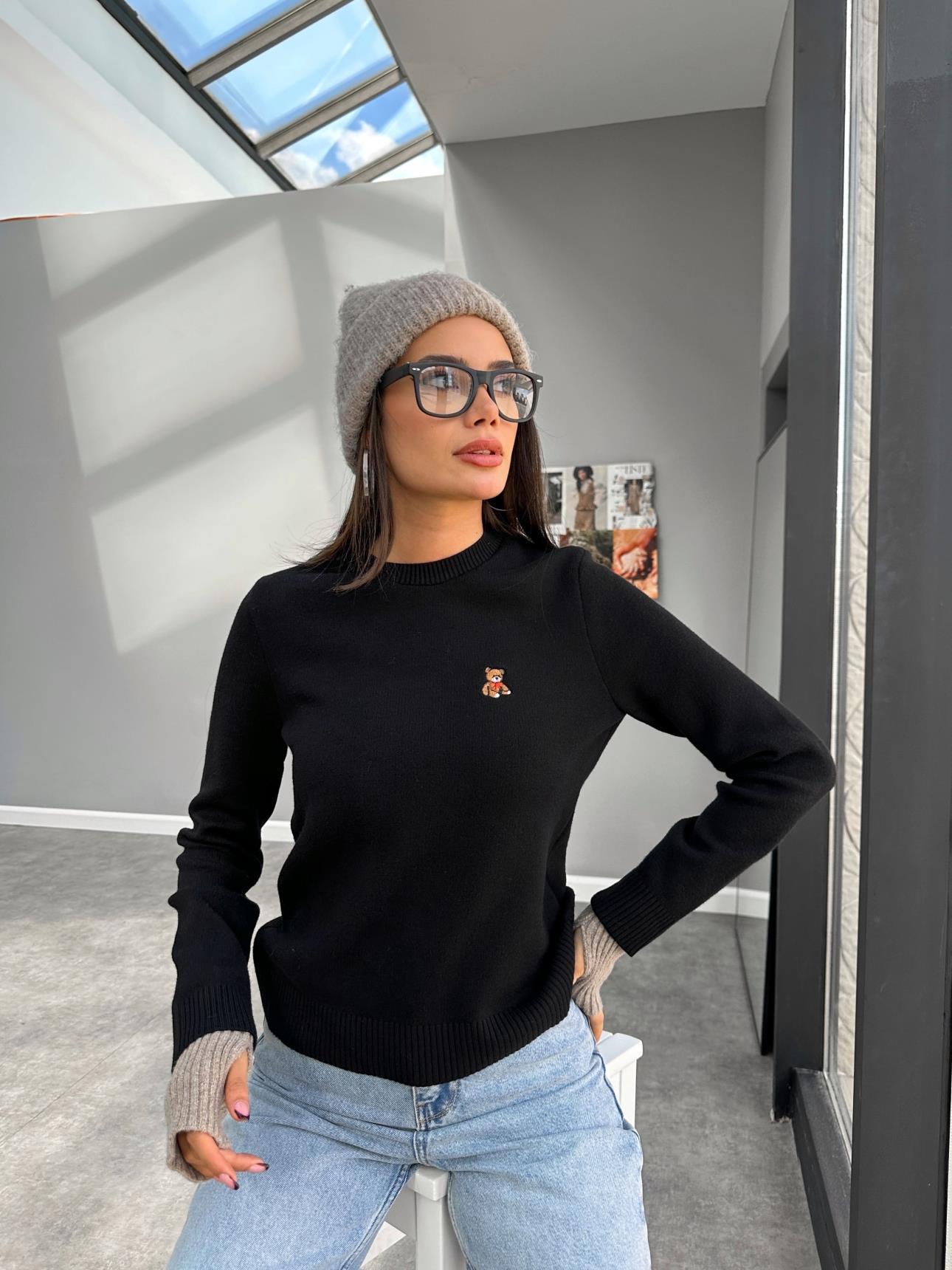 Siyah Teddy Bear Nakışlı Triko Kazak