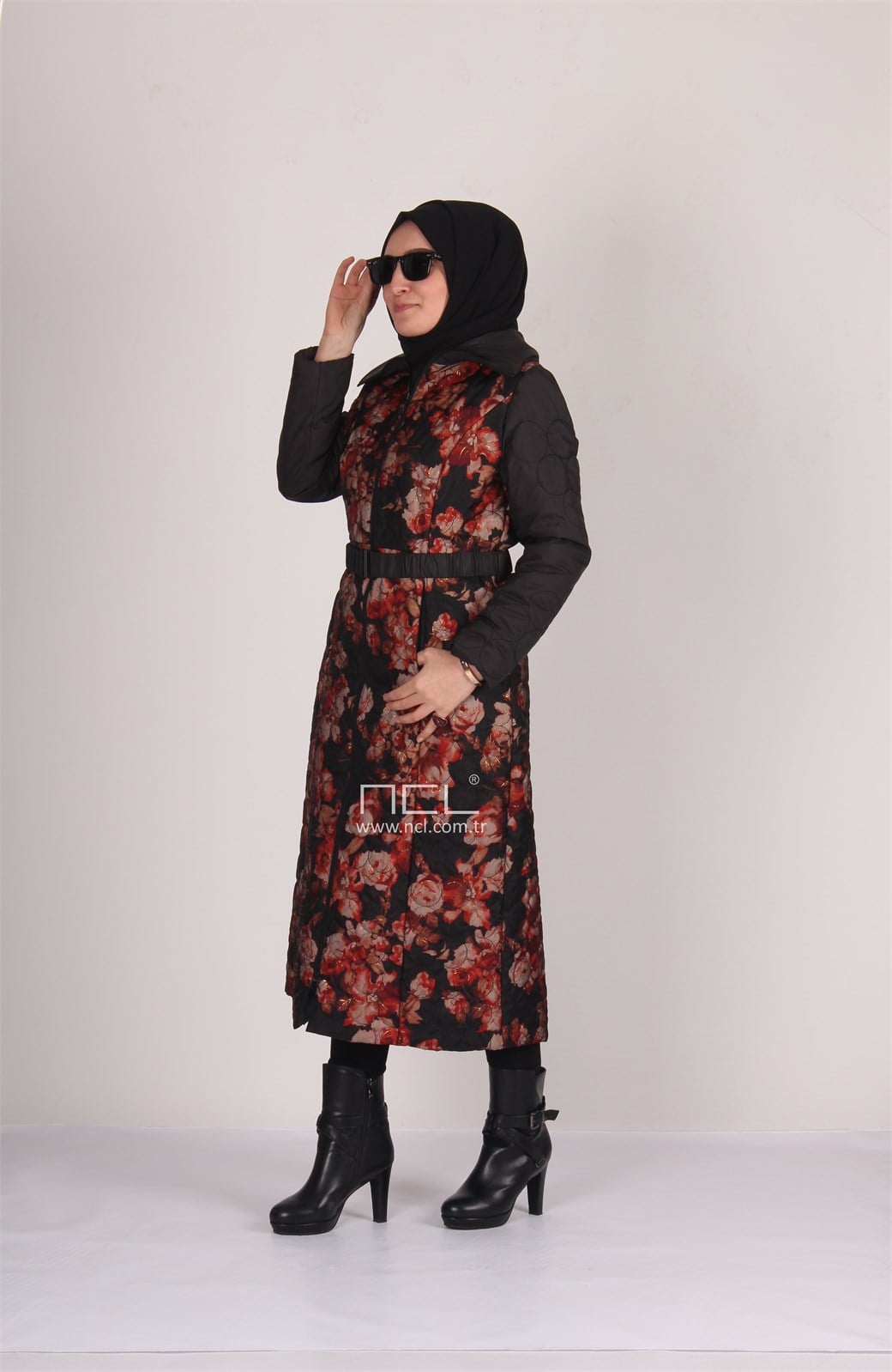 15539 - Çiçek Desenli Kapitone