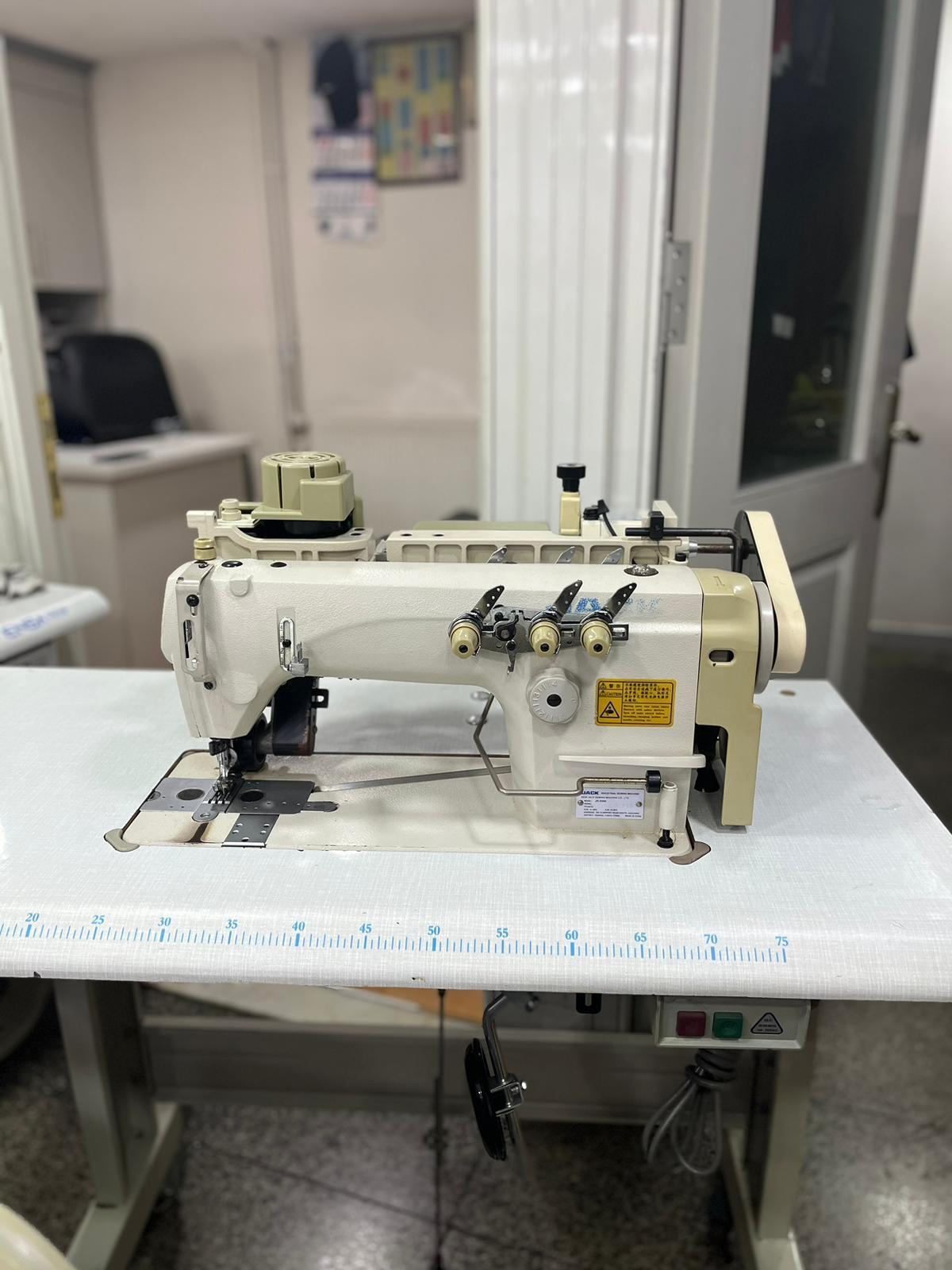 Jack 8560 3 İğne Zincir Dikiş Racing Merdaneli