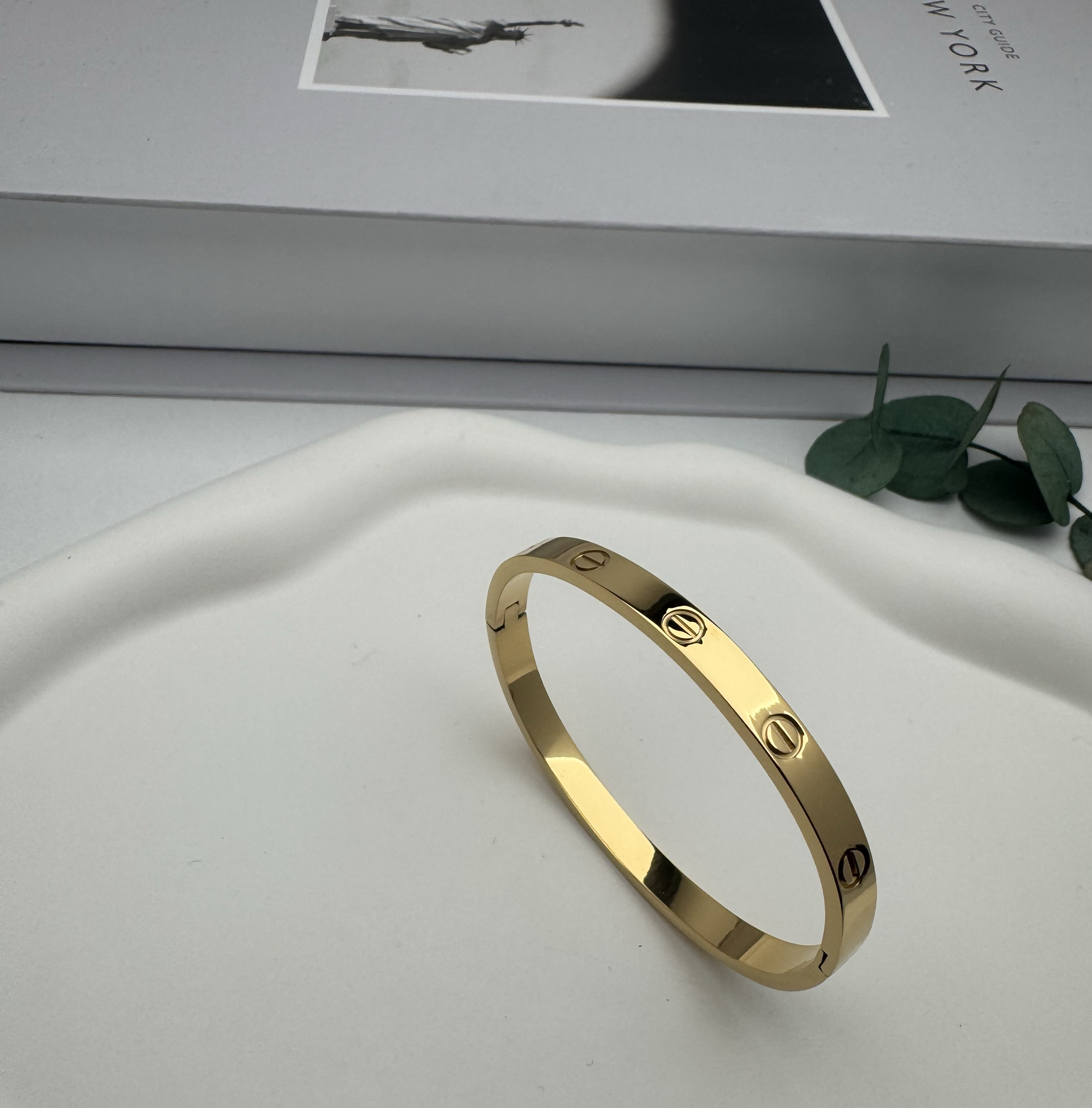 Kalın Taşsız Cartier Çelik Kelepçe (Gold )2022