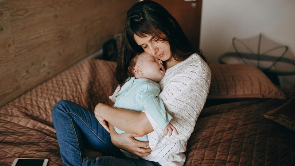 Bebeklerin Kucak Alışkanlığı