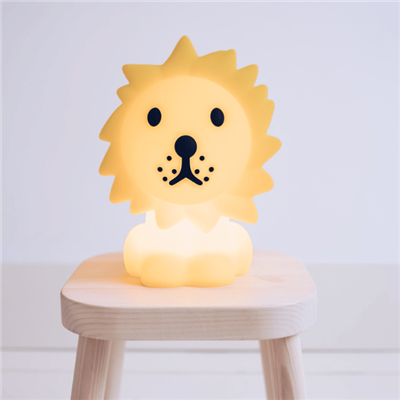 MR. MARIA LION FIRST LIGHT