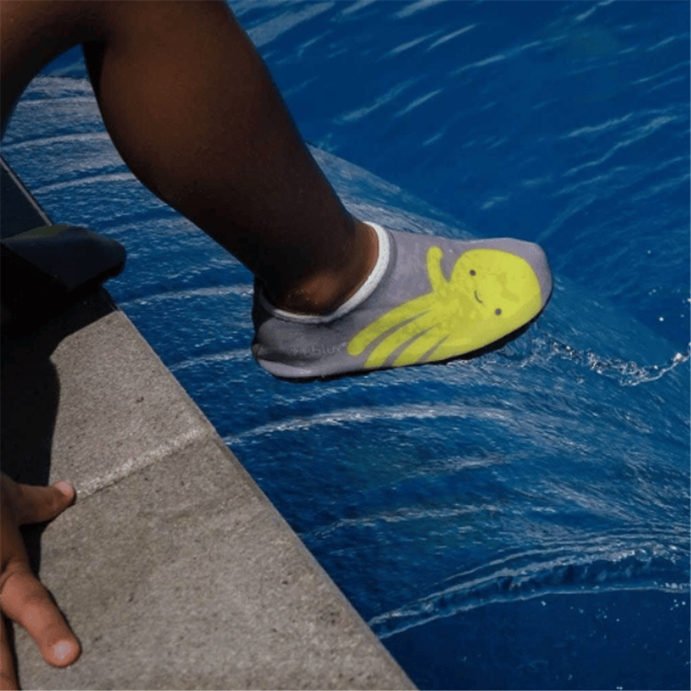 Bblüv Shoöz Pool and Sea Shoes 2-3 Age Gray