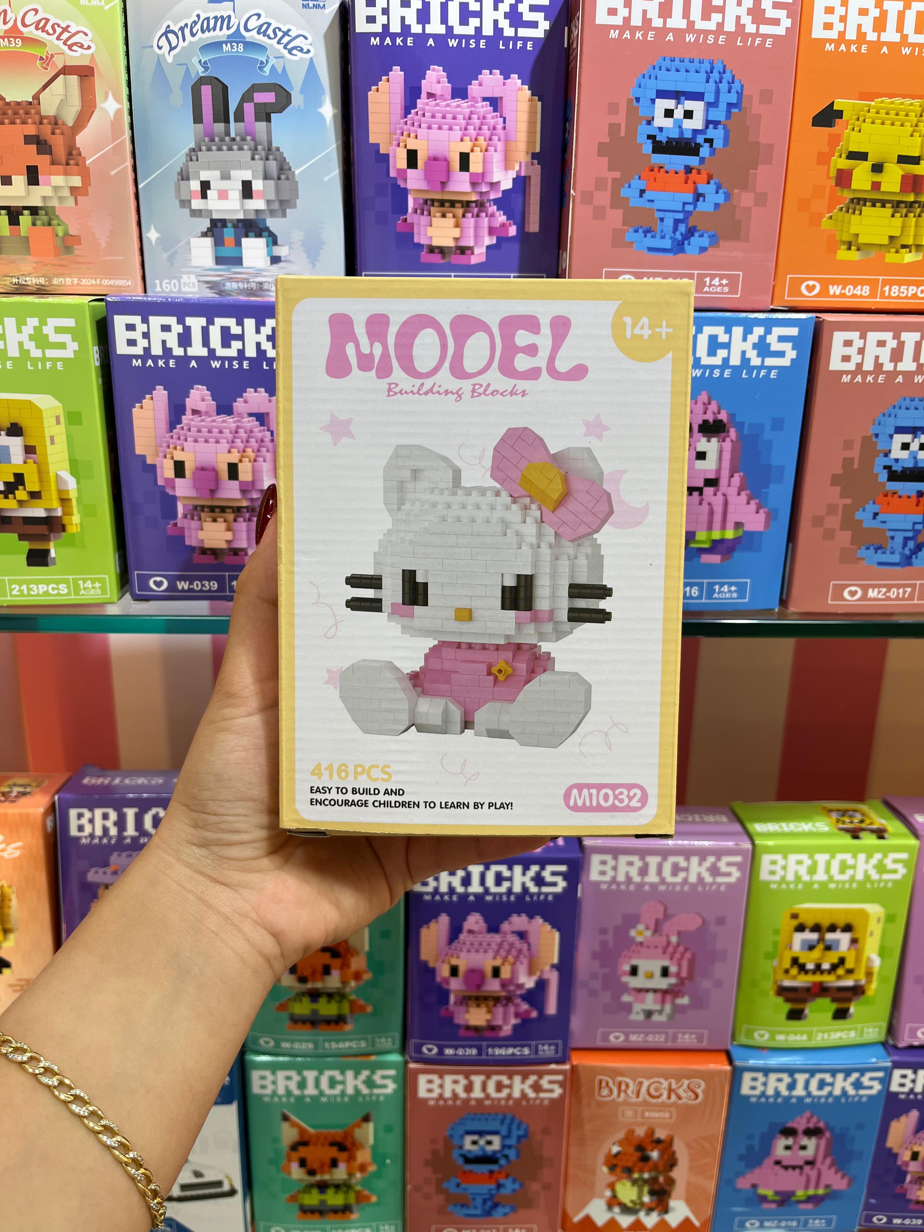 Hello Kitty Büyük Lego