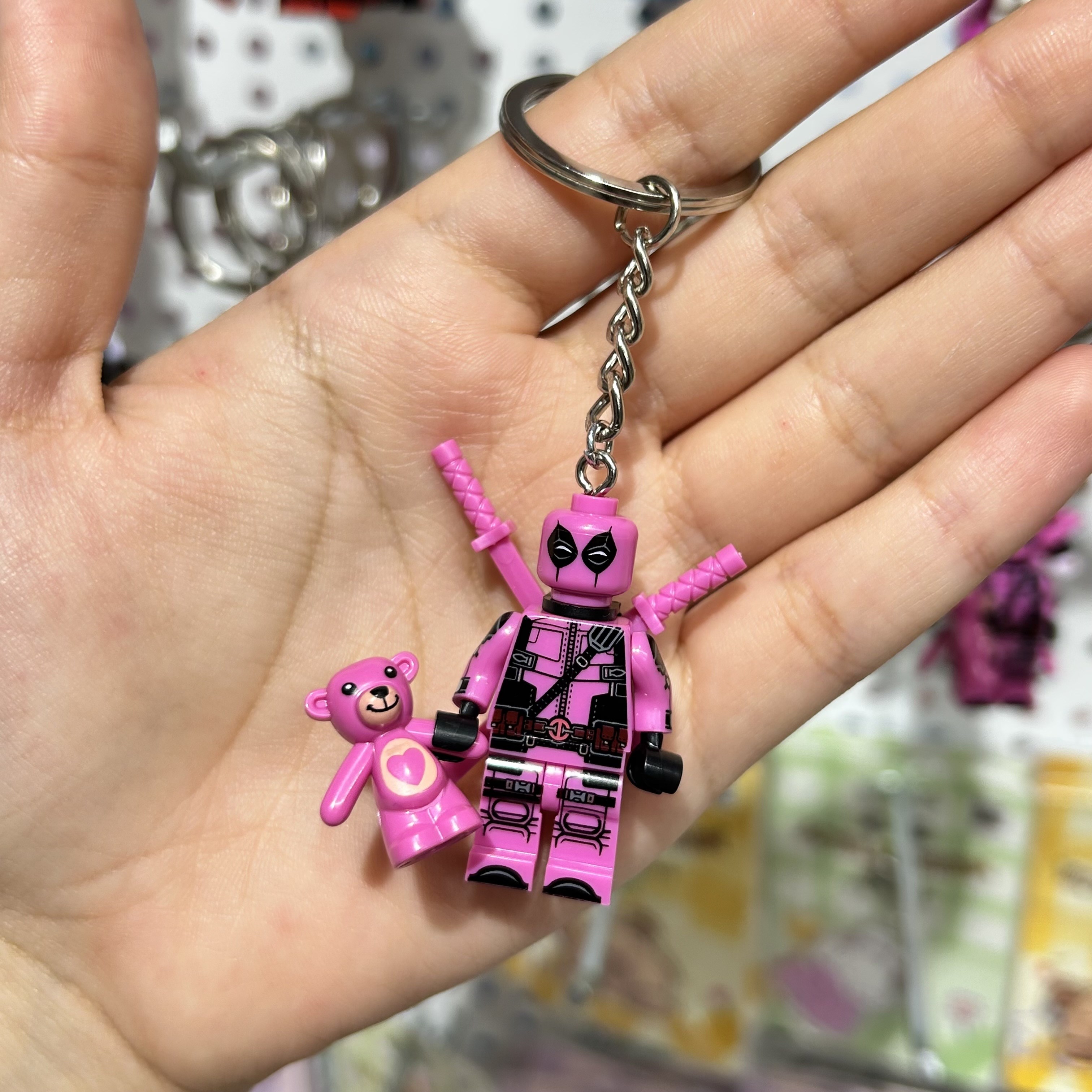 Pembe Deadpull Lego Anahtarlık