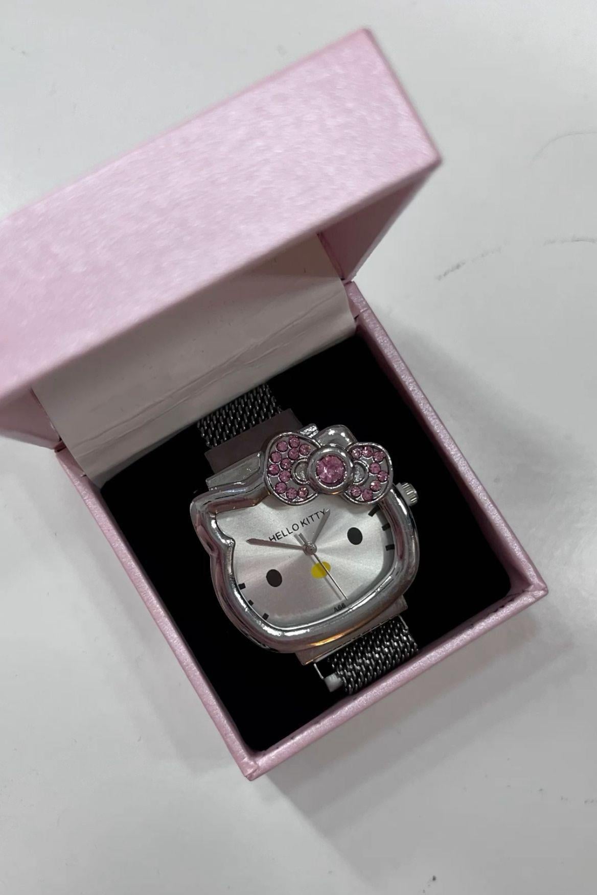 Hello Kitty Saat